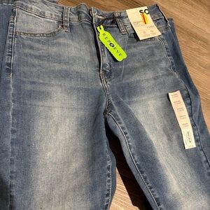 Light Blue juniors Jeggings - Classic Washed Denim